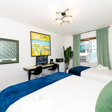 6768 Collins Miami Stays-3