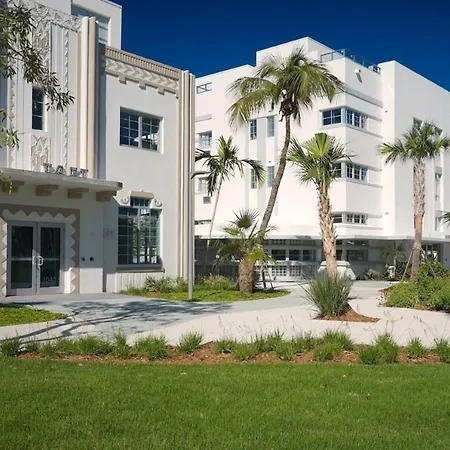 Kenmore Village Hotel, South Beach-2