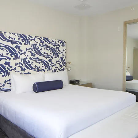 Hotel Breakwater South Beach-3