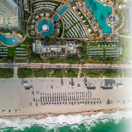Fontainebleau Resort Ocean Plus Bay View W Balcony-2