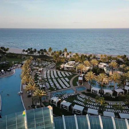 Fontainebleau Resort High Floor W Ocean Views-2