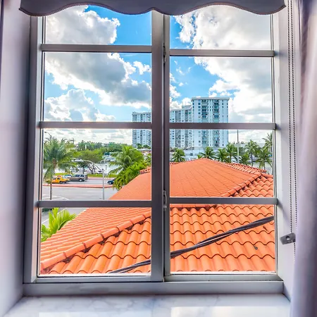Secret Garden Miami Beach-3