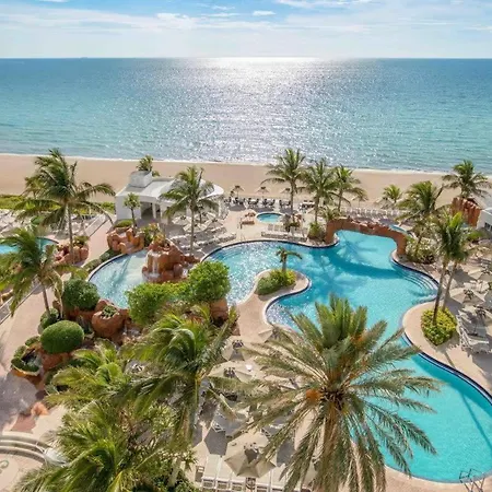 Elegant Resort Studio With Breathtaking Views-2