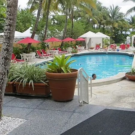 Richmond Studios South Beach-3