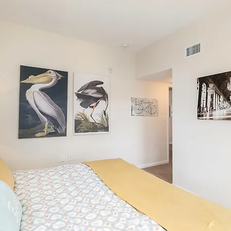 2 Bedroom 2 Bath Penthouse On The Beach-3