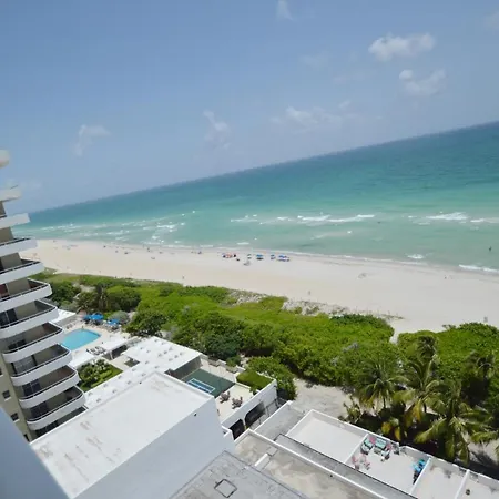 Beach Apartments - Free Parking-2