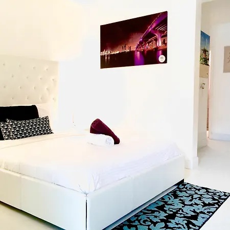 761 South Beach Apartments-3