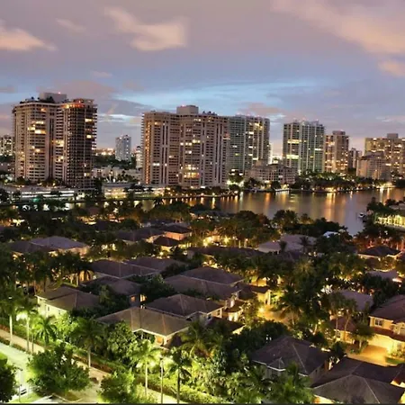 Ocean Reserve Collins 19370 Sunny Isles Beach Str00540-2