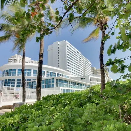 Castle Beach: Sea Grass Condo-2