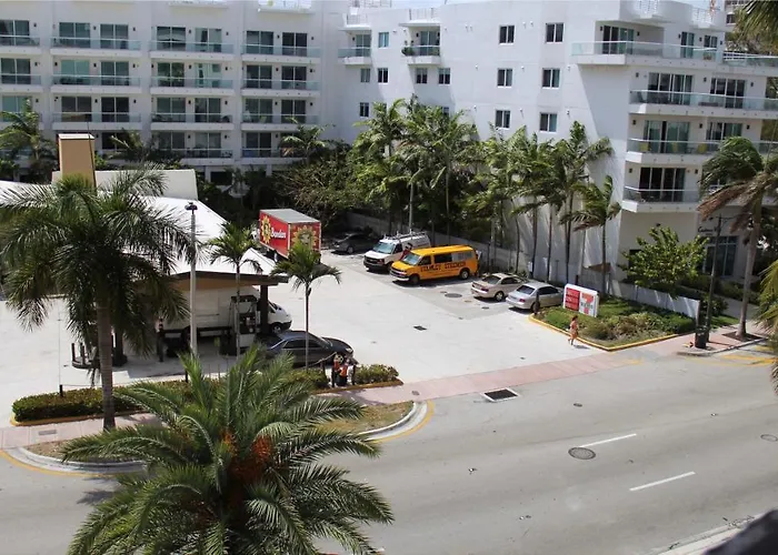 Casablanca On The Beach, Oceanfront Studio Miami Beach