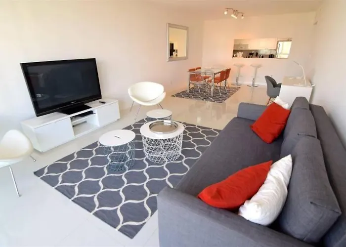 Pet friendly Ocean Reserve 1122 - Str-00204 Miami Beach