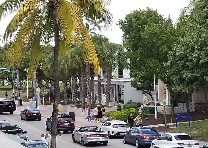 918 Sobe Flats