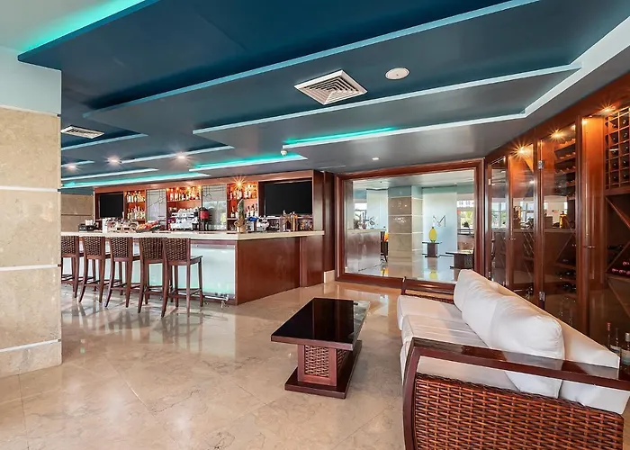 Sunny Isles 1Bdr Sea View And Pool