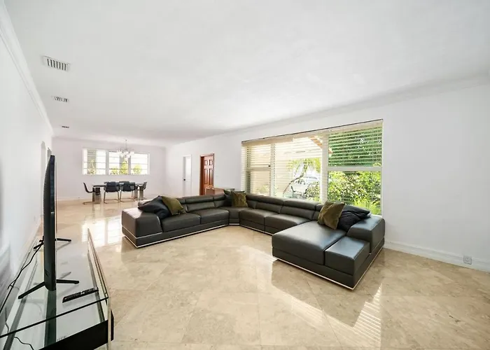 Miami Urus House Miami Beach
