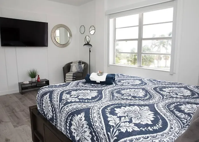 Chic Ocean Retreat