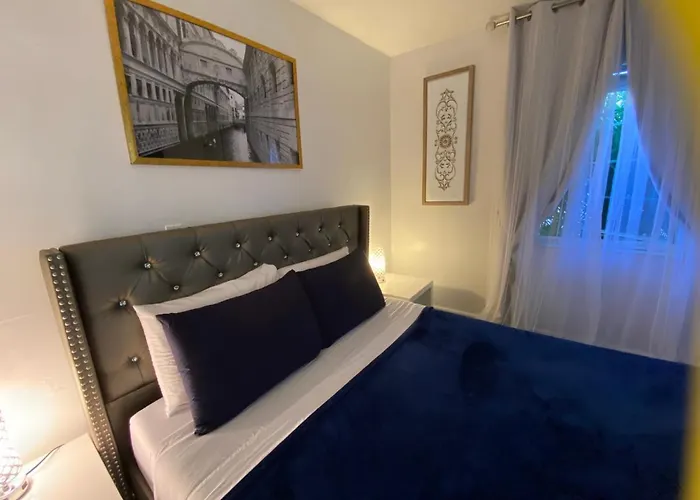 Villa Venezia Bb Cameras Miami Beach