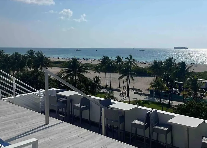 Suites At The Strand On Ocean Drive