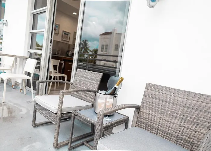 Rooftop-Pool Suite With King Bed In Ocean Dr C303