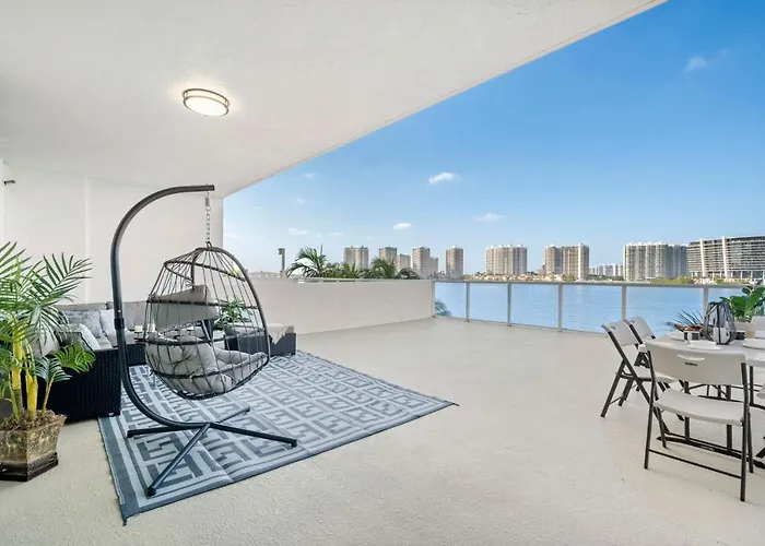 Waterfront Luxury 2-Bedroom Condo Sunny Isles Beach Miami Beach admite animales