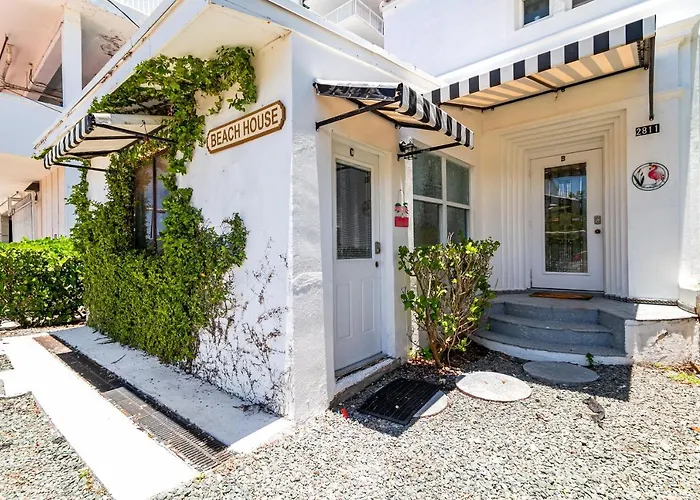 Studio House 2 Blocks From Beach
