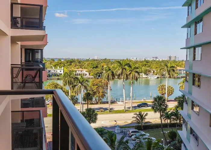 3 Bedroom Apt Ocean-Front Resort The Alexander