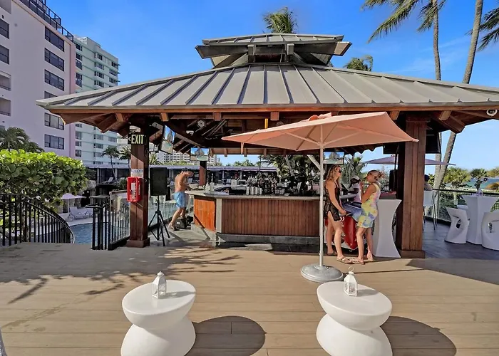 16 Flr Condo With Beach Service Miami Beach che accetta animali