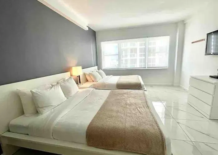 Great Studio Bay View And Parcial Ocean View!!!