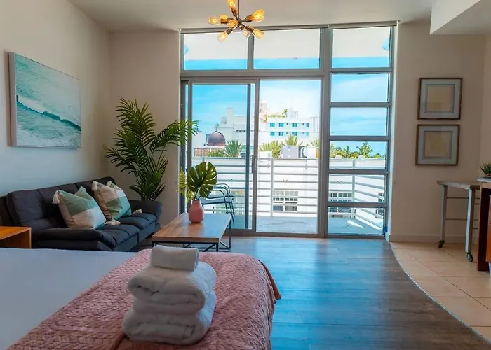 Suite With Rooftop-Pool And Bar On Ocean Dr Miami Beach che accetta animali