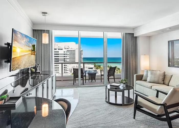Fontainebleau Ocean View Private Studio -1004