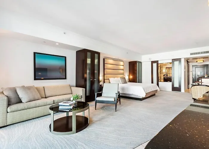 Fontainebleau Ocean View Private Studio -1004