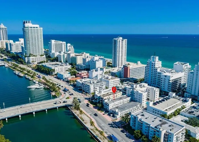 Casa Luna 1 Block From The Beach Miami Beach