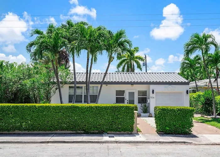 Private Perfect Beach Home For A Family Getaway Wpool! Miami Beach