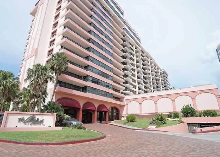 Lovely 2 Bedroom Apart W/ Ocean View @ The Beach 8