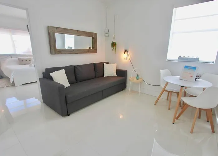 Sobe Stylish 1/1. A Block From The Beach Miami Beach