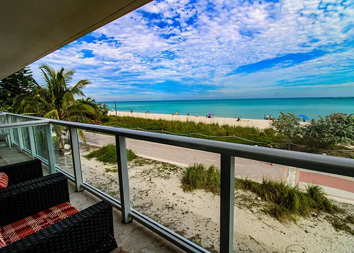 Castle Bth2 Stunning Oceanfront Townhouse, Private Beach Access, Private Pool Access, Tennis And Free Parking!