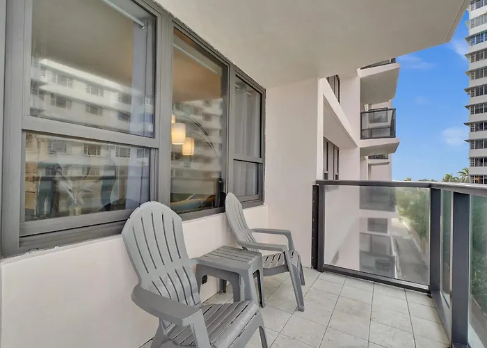 Ocean View Beach Retreat Beach Service 606