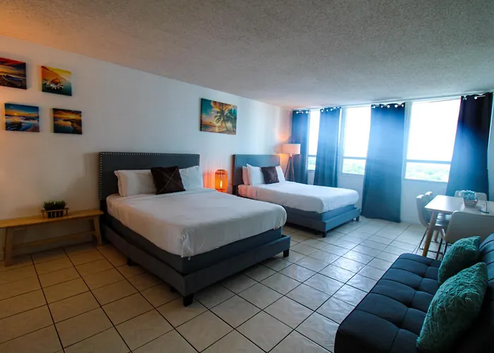 Castle 1205 Beachfront Studio With Free Parking, Beach Access, Pool, Tennis