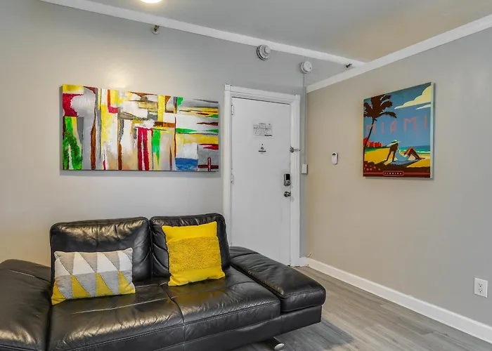 Huisdiervriedelijke Sunny Miami Beach Condo Steps To Boardwalk!