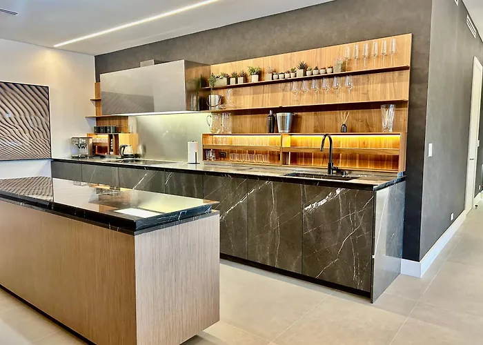 One Of A Kind - Ocean View Luxury Condo