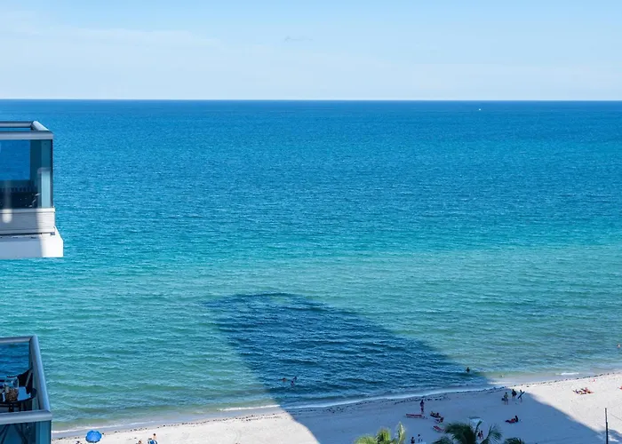 Pet friendly Bluebird Suites Monte Carlo Miami Beach