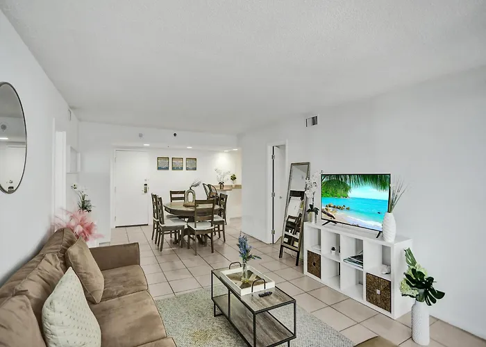 Ocean View Serenity Condo Beach Service 915