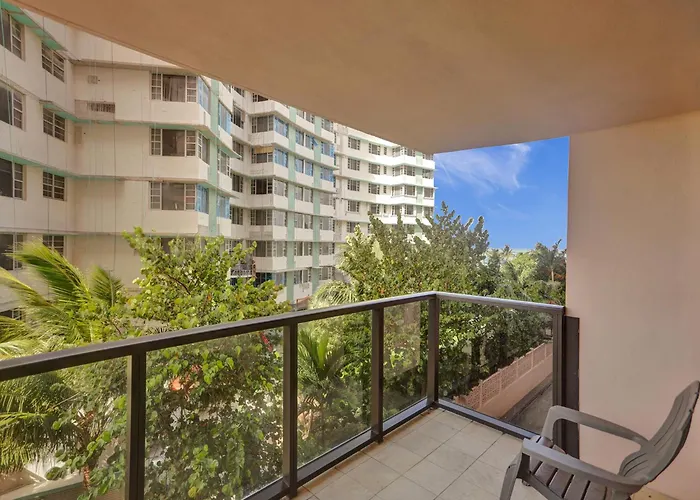 Charming Ocean View Condo Beach Service 516 Miami Beach