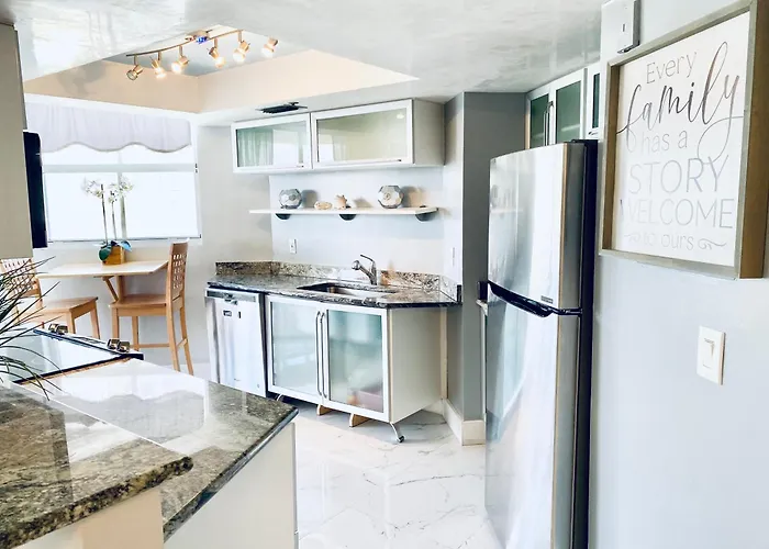 Ocean Bay Views 2Bdr 2Bath Beach Condo Parking Miami Beach