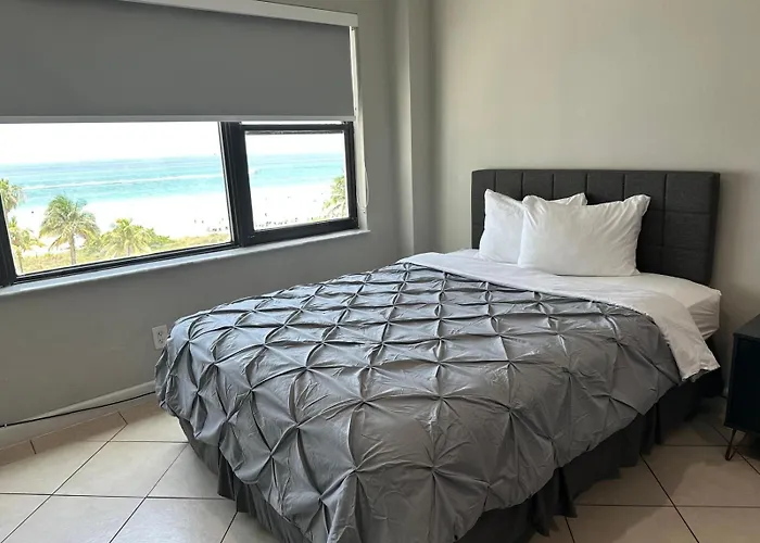 Ocean Front Casablanca Studios With Full Kitchens & Beach Access By Bl Rentals