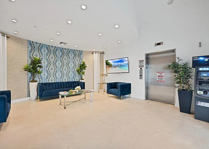 Stylish Studio In South Beach With Ocean Views
