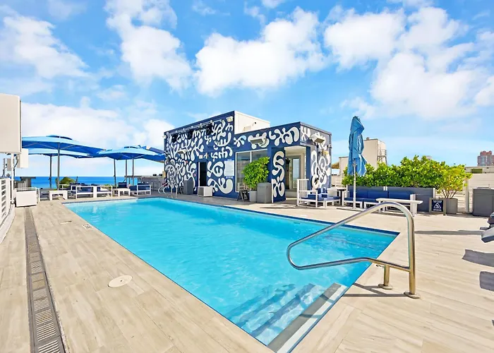 Stylish Studio In South Beach With Ocean Views