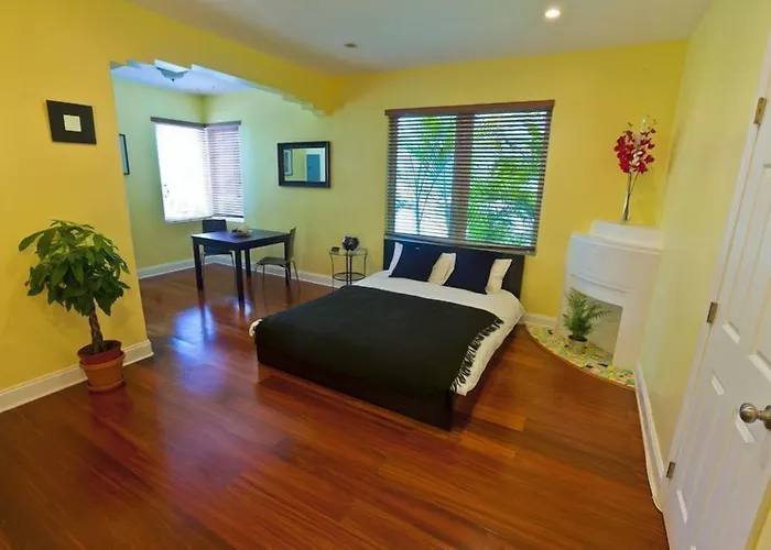 Luxury Stars Suites