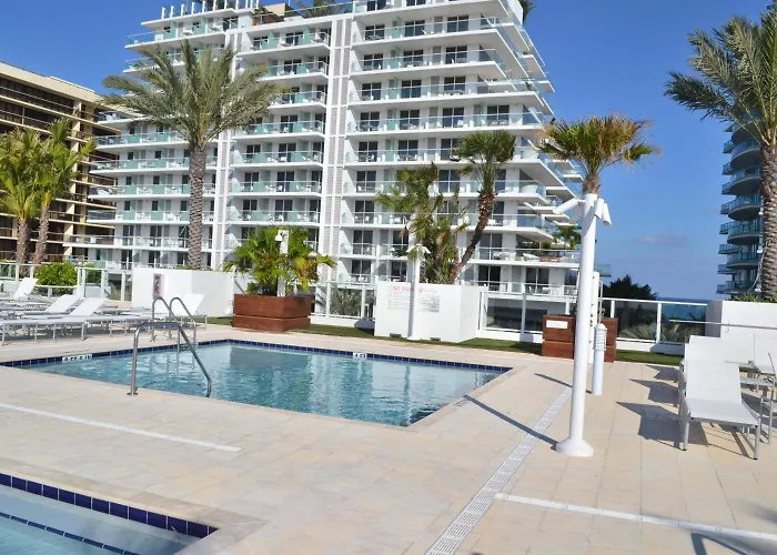 Grand Beach Hotel Surfside West