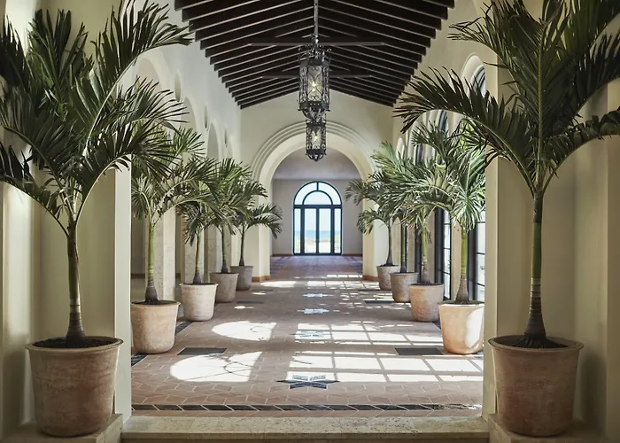 Four Seasons Hotel At The Surf Club Surfside