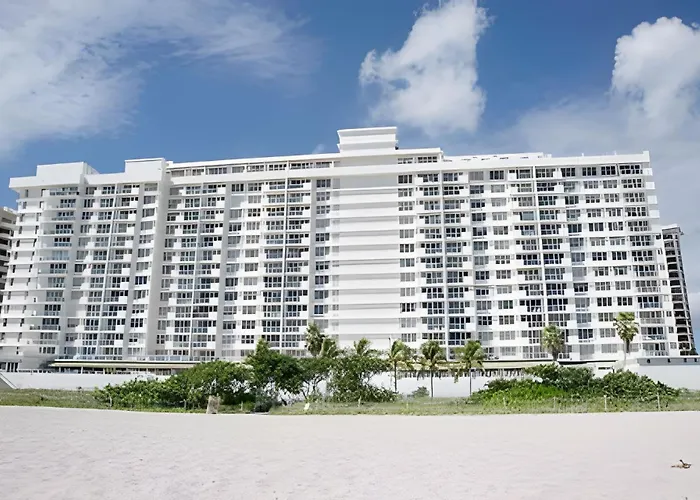 Pavilion -Amazing Bay Sunset-Miami Beach